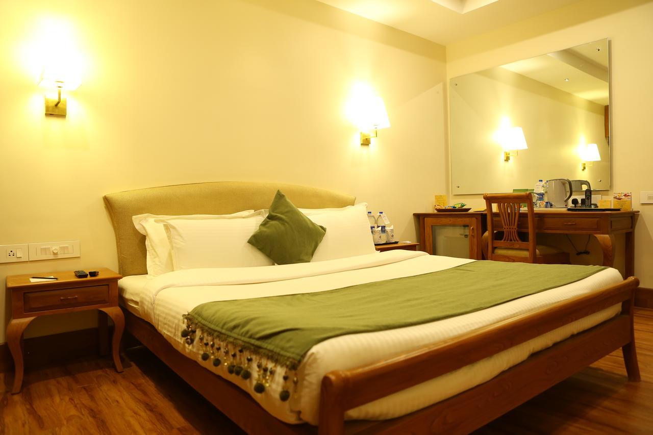 Hill Palace Hotel & Spa Kochi Exterior foto